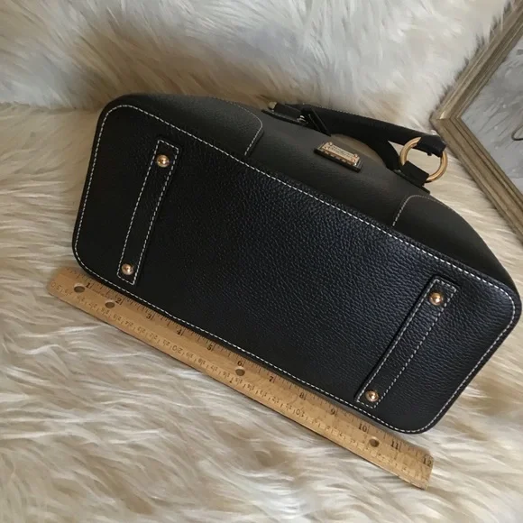 Dooney & Bourke black lucca leather satchel - Picture 4 of 12